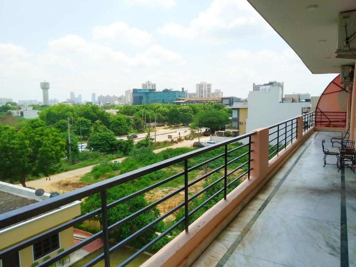 Instay - 46 Gurgaon Eksteriør bilde